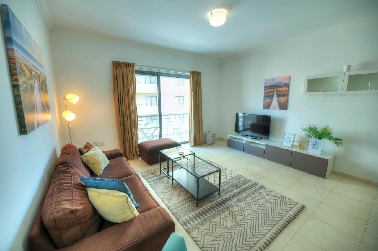 Modern 3Br Stylish & Spacious Apartment - Close To Sliema Promenade Gzira Buitenkant foto