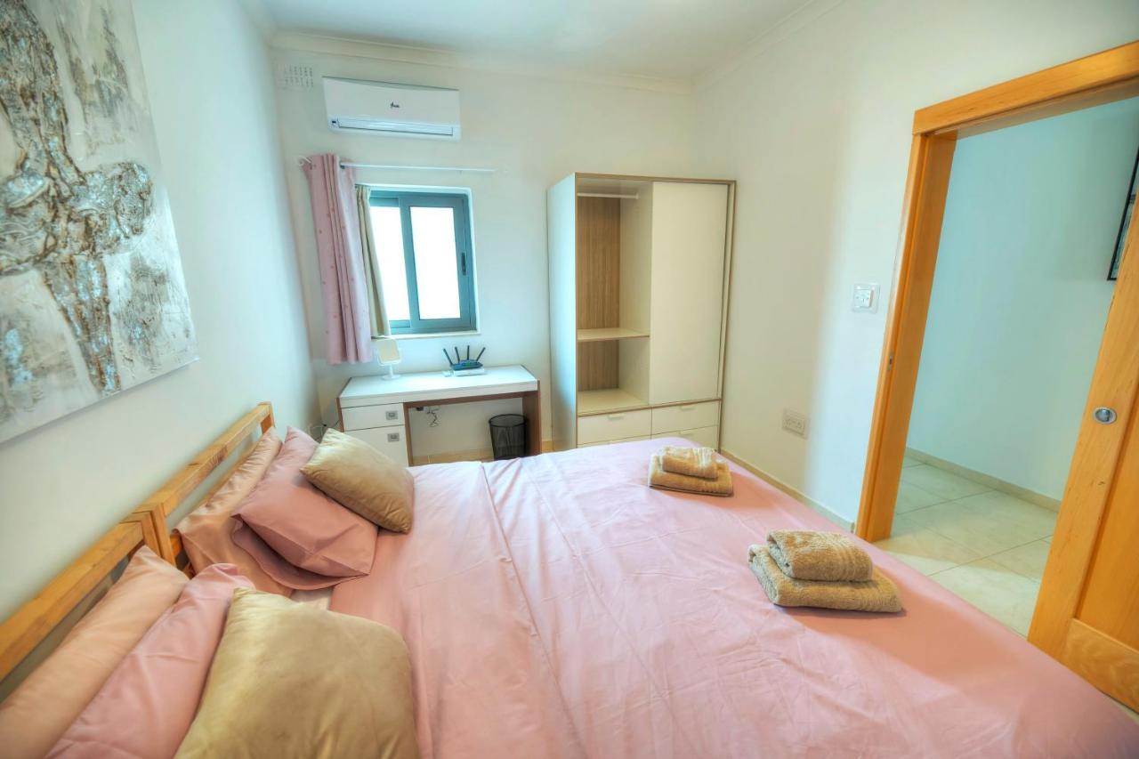 Modern 3Br Stylish & Spacious Apartment - Close To Sliema Promenade Gzira Buitenkant foto