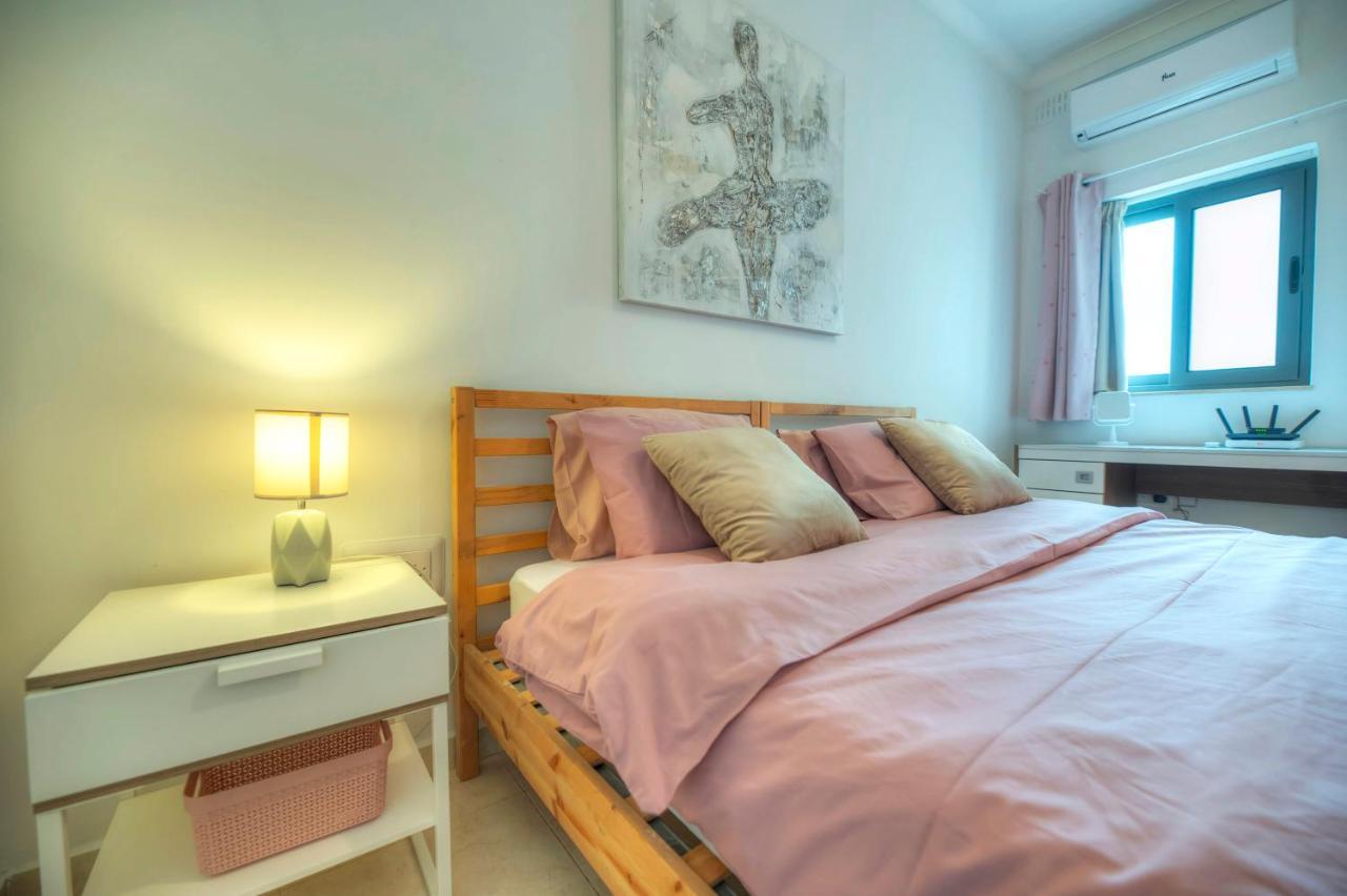 Modern 3Br Stylish & Spacious Apartment - Close To Sliema Promenade Gzira Buitenkant foto