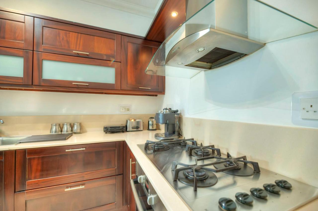 Modern 3Br Stylish & Spacious Apartment - Close To Sliema Promenade Gzira Buitenkant foto