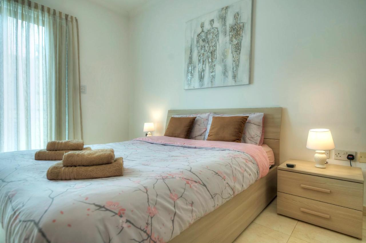 Modern 3Br Stylish & Spacious Apartment - Close To Sliema Promenade Gzira Buitenkant foto