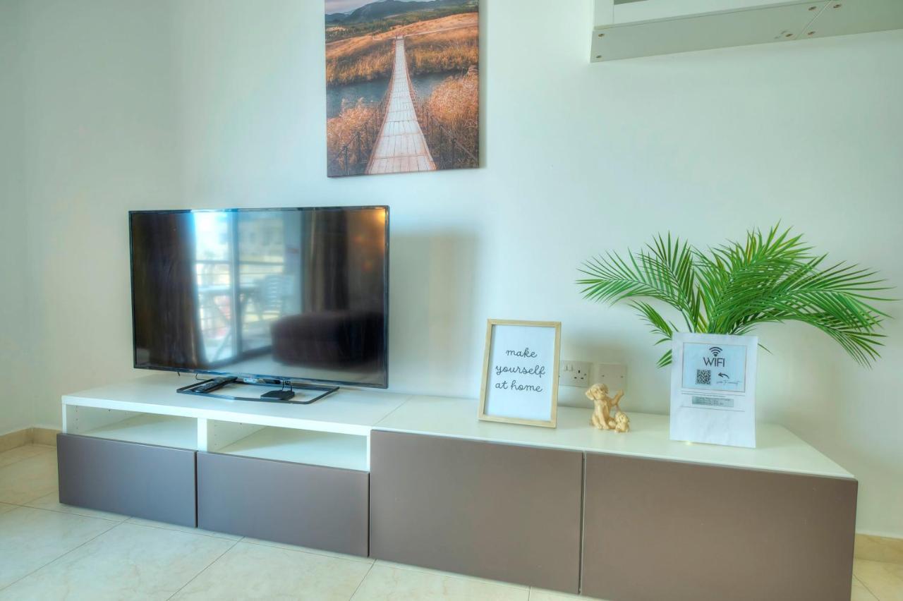 Modern 3Br Stylish & Spacious Apartment - Close To Sliema Promenade Gzira Buitenkant foto