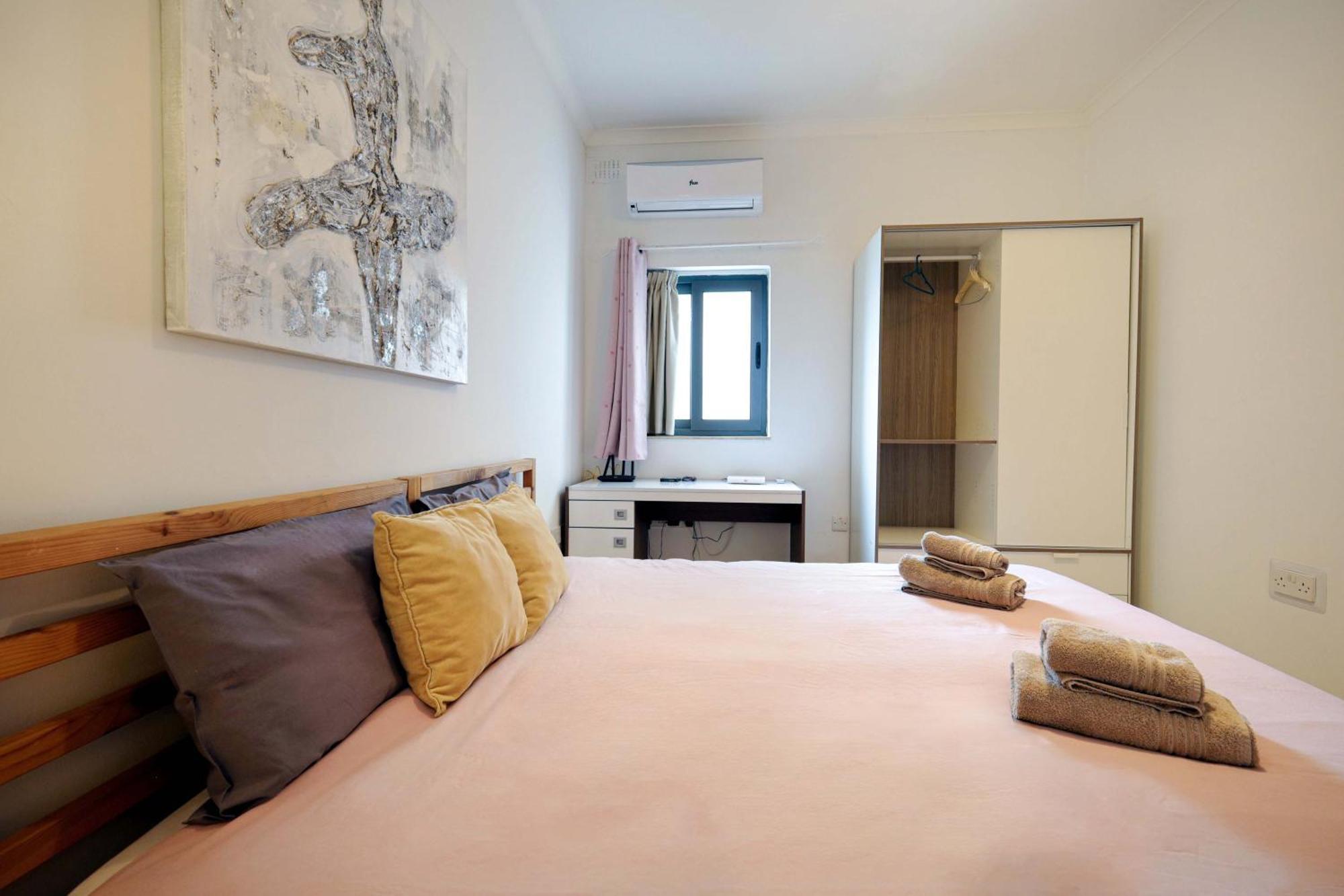 Modern 3Br Stylish & Spacious Apartment - Close To Sliema Promenade Gzira Buitenkant foto