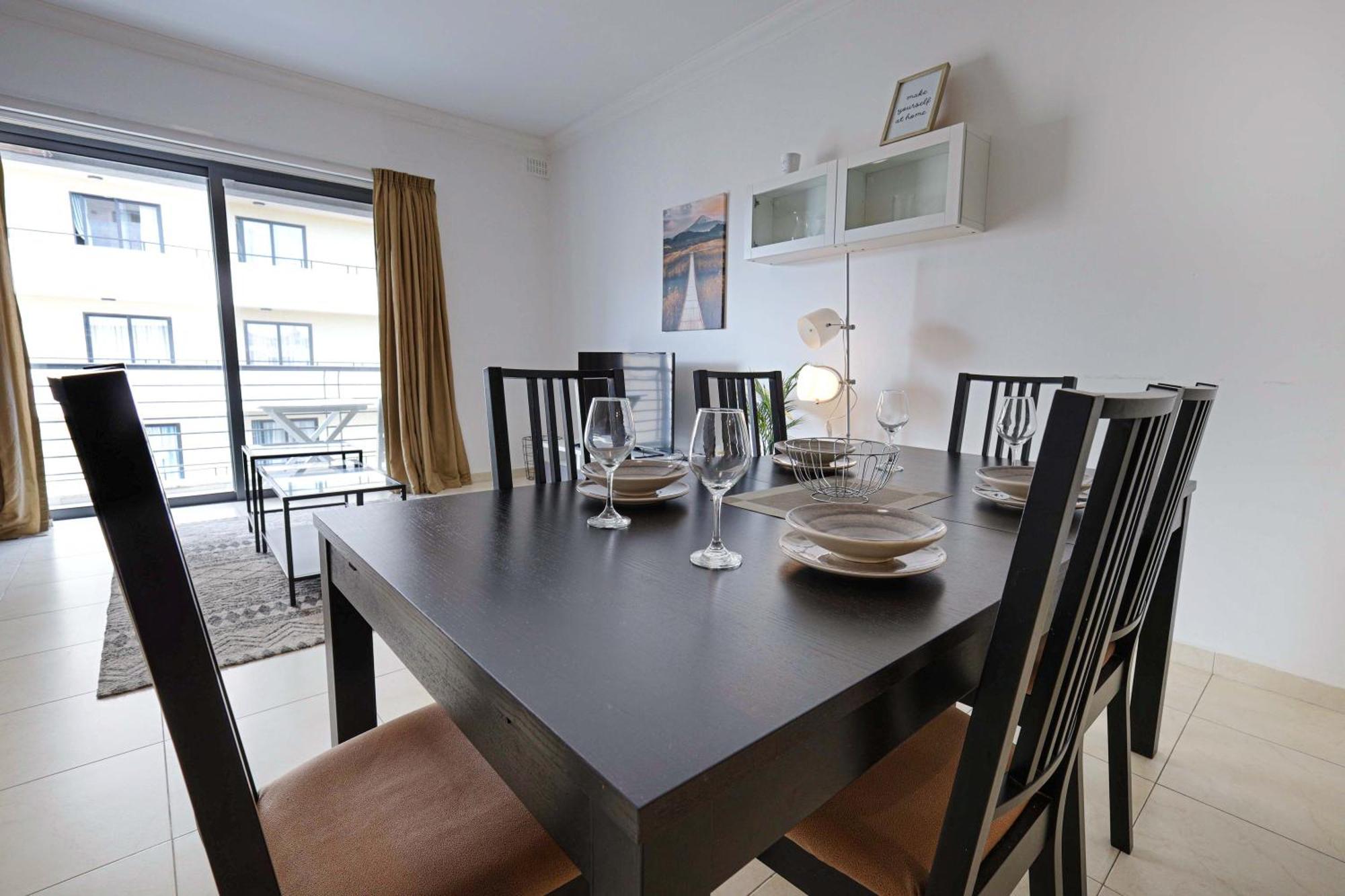 Modern 3Br Stylish & Spacious Apartment - Close To Sliema Promenade Gzira Buitenkant foto